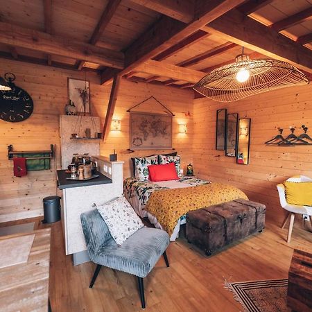 La Cabane Du Bon Chemin ,Spa Laval  Ngoại thất bức ảnh