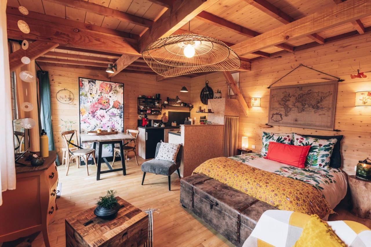 La Cabane Du Bon Chemin ,Spa Laval  Ngoại thất bức ảnh
