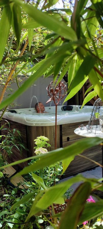 La Cabane Du Bon Chemin ,Spa Laval  Ngoại thất bức ảnh